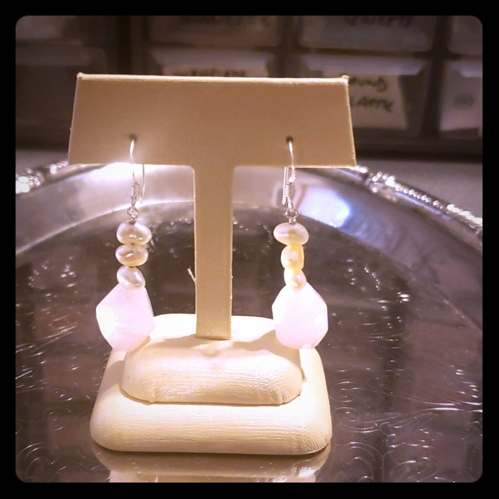 Nwt rose quartz and freshwater pearl earrings